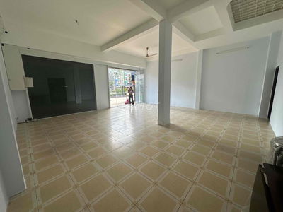 Mặt Bằng Rộng 8x10 Mặt Tiền Trường Chinh