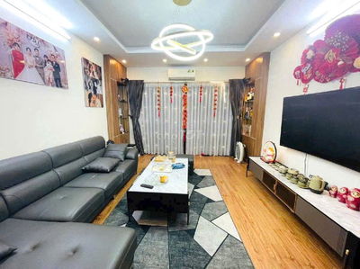 Nguyễn Văn Huyên-Cầu Giấy 43m2, 6 tầng, gần mặt phố 9.8 tỷ