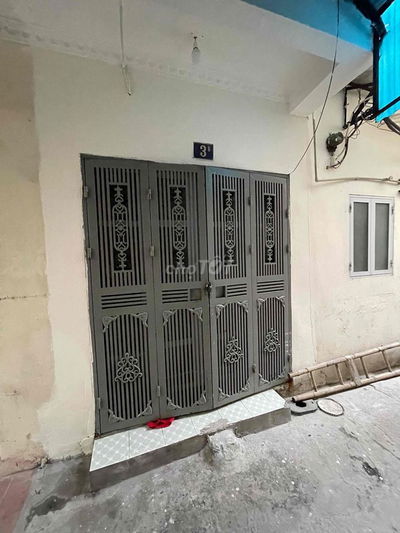 Cho thuê nhà 2 tầng.Có điiều hòa,nóng lạnh,bếp riêng,điện nước giá rẻ.