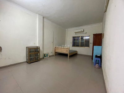 Căn hộ 30m2 1PN Chung cư 247-249 Trần Hưng Đạo, Quận 1