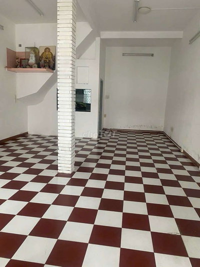 CHO THUÊ NHÀ NGUYỄN ĐÌNH CHIỂU,Q3, sát mặt tiền GIÁ CHỈ 15TR

DT:5x13m
