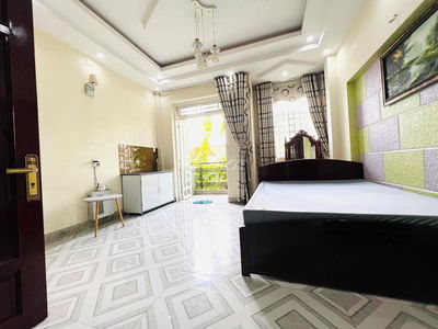 PHÒNG BAN CÔNG CÓ NỘI THẤT. NGAY GIGAMALL