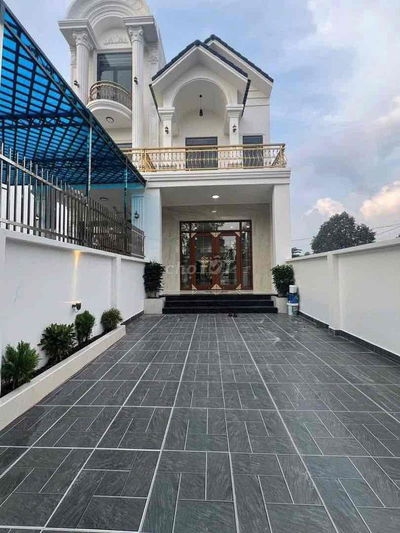 Nhà trung tâm Thành Phố Mới 5x30 thổ cư 100%