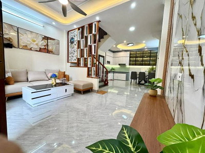 Bán nhà Xuân Thủy, Cầu Giấy, Gần mặt phố, Kinh doanh, 50m2, 14 tỷ
