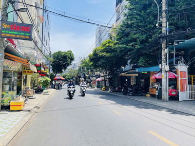 Bán Nhà K300 Nguyễn Minh Hoàng - 64m - 3 tầng Sau Căn MT