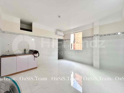 PHÒNG CHO THUÊ GIÁ RẺ CỬA SỔ TRỜI FULL NỘI THẤT NGAY PHẠM VĂN CHIÊU.