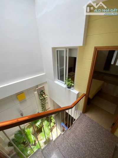 Cho thuê nhà đẹp 4 tầng 4pn MT đường An Nhơn 7 ngay Vincom Cầu Sông Hàn giá chỉ 26tr/th