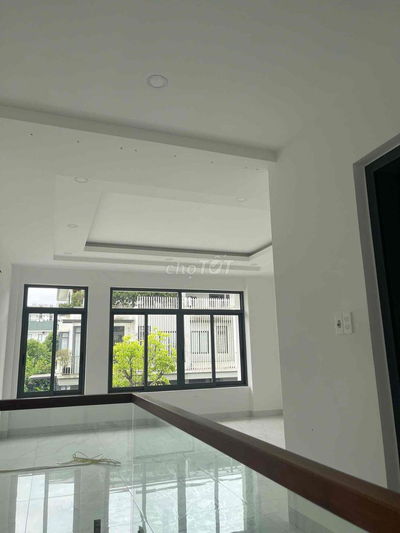 CHO THUÊ Shophouse 4 tầng Eco Garden gần cổng chính