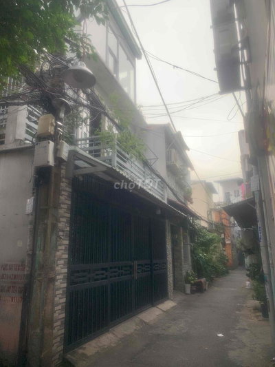 nhà 6m x 11m 3 tầng