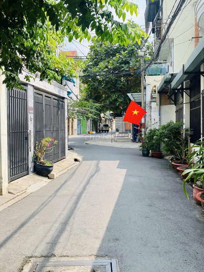 HẠ 1.1 TỶ SIÊU NGON , K300 TÂN BÌNH , 94m2 SÁT MT HXH , GIÁ 9,8 TỶ .