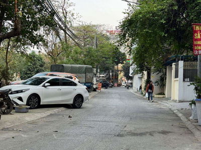 THỬA ĐẤT VỊ TRÍ VÀNG - HOÀNG QUỐC VIỆT - Ô TÔ TRÁNH - VP - CHỈ 35 TỶ
