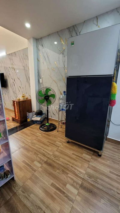 Bán nhà đẹp giá tốt .khu dân cư đông đúc đường -Phường Phú Hữu -Quận 9
