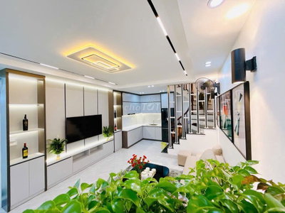 Bán nhà Vương Thừa Vũ sổ vuông, ko qh, ngõ 3m, tặng full NT, 42m2*5T.