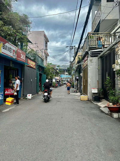 NGUYÊN CĂN - 3 PHÒNG NGỦ - NGAY GẦN BẾN XE MIỀN ĐÔNG