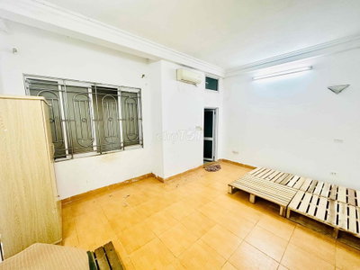 Phòng 30m2 Vũ Tông Phan, ngã tư sở, điện nước rẻ