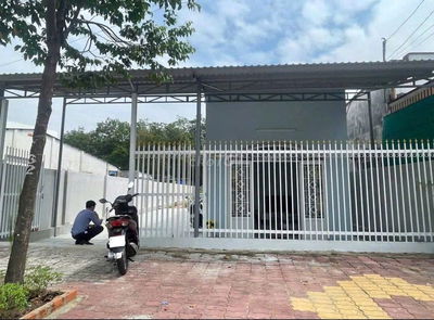 BÁN NHANH LÔ ĐẤT ĐẸP TẶNG NHÀ CẤP 4 NGAY THỊ TRẤN CỦ CHI,CHỈ 790tr,SHR