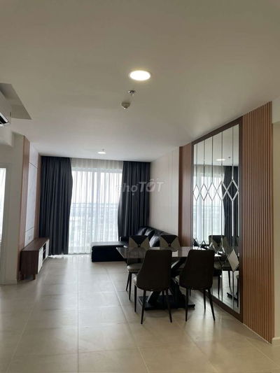 Cho thuê căn hộ Urban Green 2pn full nt cao cấp giá 13tr, tầng cao