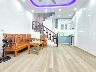 TÔI CHÍNH CHỦ CẦN BÁN NHÀ ĐỊNH CÔNG THƯỢNG 4 TẦNG 3 NGỦ MỚI ĐẸP Ở NGAY