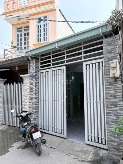 Cho thuê nhà nguyên căn DT: 100m2, 3PN đường Nguyễn Thị Định P. CátLái