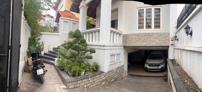 Nhà đường Phạm Thị Tánh F4Q8 DT: 8x20m, hầm, trệt 2 lầu, 1st
