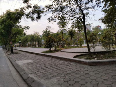 BÁN NHÀ LIỀN KỀ DỊCH VỤ KIẾN HƯNG HÀ ĐÔNG
