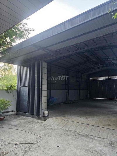 Cho thuê nhà xưởng
