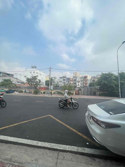 Bán 2 Nền Đất MT đường Bình Phú Q6