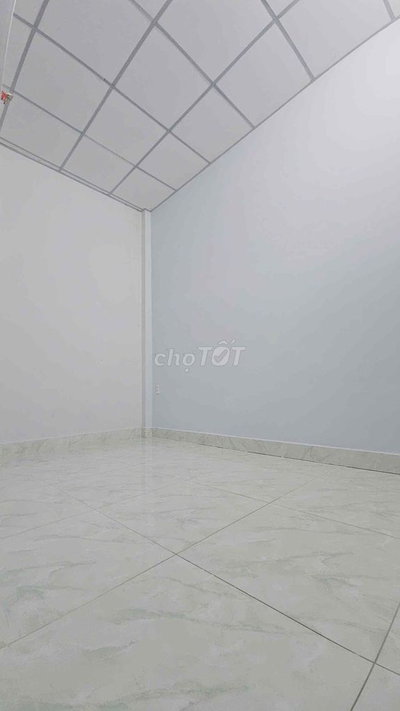 Thuê Nhà Nguyên Căn Rộng 90m^2 4pn 2 wc Nhà Trống Vào Ở Ngay