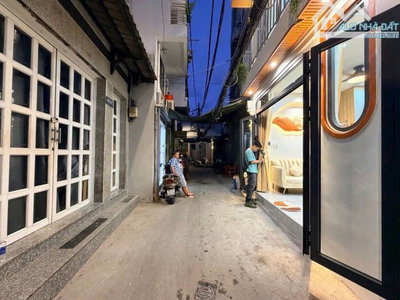 Bán nhà hẻm Vũ Tùng, Bình Thạnh, DT 40m2, 2 tầng, 2 phòng ngủ, Mới, ở liền, Gái 3.9 tỷ