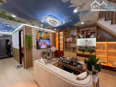 NHÀ 2 TẦNG 65M2 - HOÀNG DIỆU - OTO ĐỖ CỬA - QUẬN HẢI CHÂU GẦN SÔNG CHỈ 5TY XXX.💥