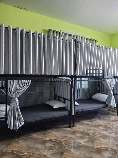 phòng trọ kí túc xá máy lạnh bao điện nước trung tâm gần trường