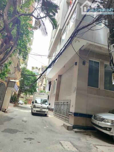 BÁN GẤP NHÀ PHỐ NGUYỄN KHÁNH TOÀN PHÂN LÔ OTO VÀO NHÀ DT50m2*MT4,5m*5TẦNG NHÀ ĐẸP Ở LUÔN.