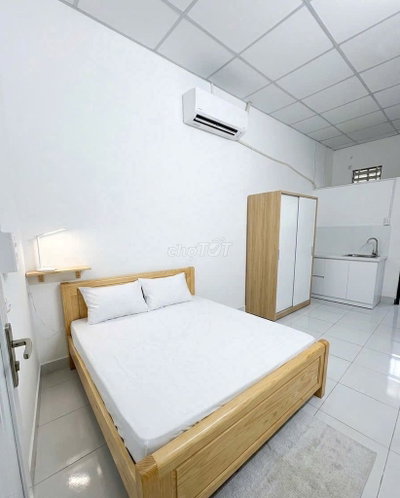 studio đầy đủ  nội thất quận 10