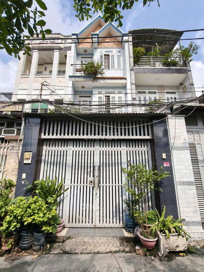 60m² 3 Tầng Xe Hơi Ngủ Trong Nhà Chỉ 6.39 tỷ..
