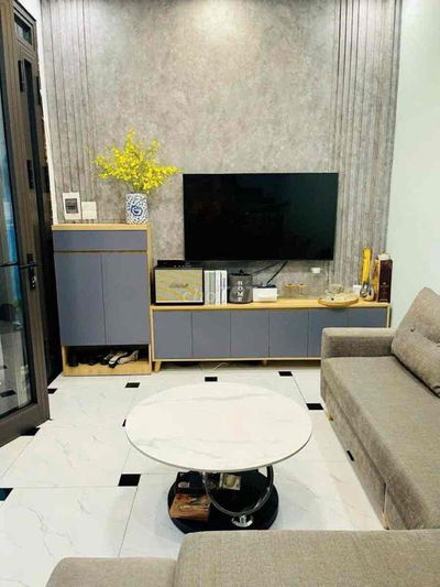 Siêu Phẩm Cầu Giấy 35m2 - 5 Tầng - Gần Phố - Tiện Ích - Giá 7.2 Tỷ