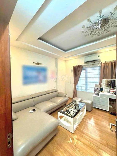 Lô Góc Cầu Giấy 40m2 - 5 Tầng - Sát Phố - Ngõ Thông - Giá Chào 8 Tỷ