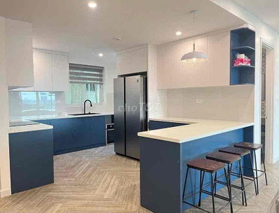 chung cư E1 154 m 3 ngủ rộng full đồ vào ở ngay