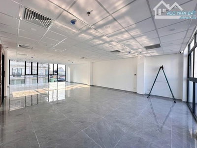 CHO THUÊ NHÀ MẶT TIỀN TÔ HIẾN THÀNH – P.13, QUẬN 10 DT: 10x17 KC: Trệt Lầu Giá: 100 Triệu