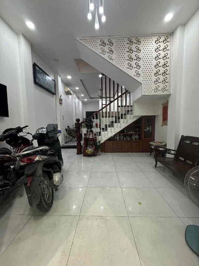 NHÀ ĐƯỜNG BÀ HÔM Q6. - HẺM ÔTÔ THÔNG GẦN MẶT TIỀN 4 TẦNG 5PN 56M2