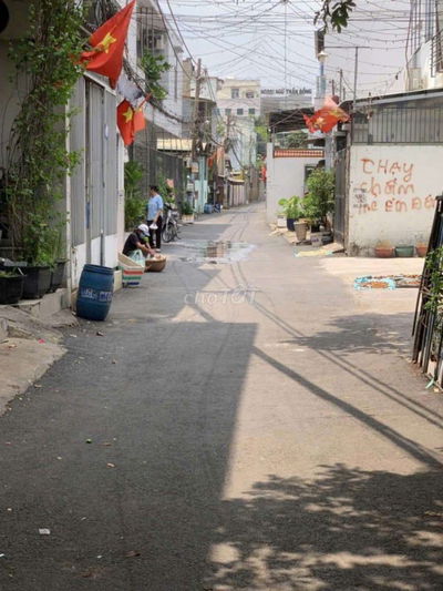 Chính chủ cần bán dt vuông 8x30m