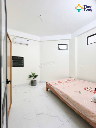 Cho thuê phòng ngõ 59 Hồ Tùng Mậu giá 5tr ( 1N, 1K, bếp tách riêng)