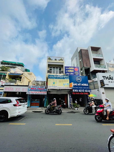 Cho Thuê Nhà MT Nguyễn Văn Đậu, Nhà 1 Trệt 3 Lầu , 4X14m, Giá 33tr/Th