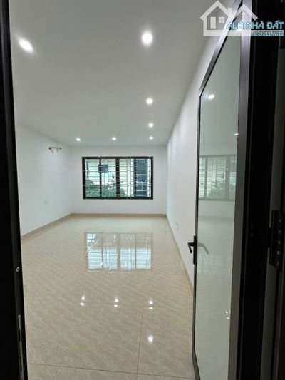 Cho thuê nhà nguyên căn 50m2*5 ngõ 151B Thái Hà, chỉ 25 triệu/tháng