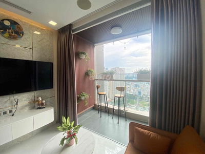 Bán gấp trong tuần , 2PN toà Park 6,view thành phố , giá rẻ ra gấp