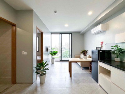 1 phòng ngủ ban công , studio cửa sổ trung tâm gần Lotte