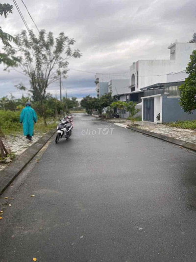 Bán gấp lô đất đường ban ban 18. p ngũ hành sơn. giá rẻ