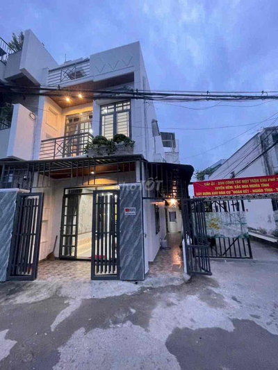Chủ gửi bán Căn nhà góc 2 mặt tiền  1/ Hà Huy Giáp- Quận 12  1 trệt 1