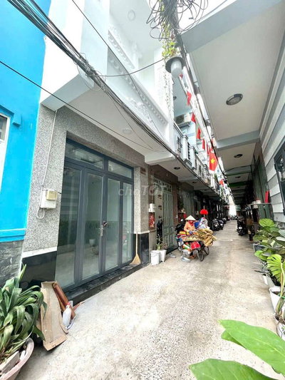 Bán nhà hẻm 3,5 m , phú định , p16 Quận 8