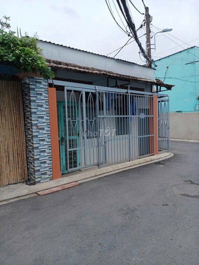 Cho thuê phòng trọ 20 m2 gần khu chế xuất Linh Trung 2