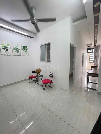 2PN Full Nội Thất rộng 50m2 + Ban Công riêng View Văn Lang CS3